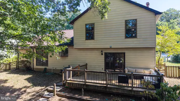 Herndon, VA 20170,1415 BAYSHIRE LN