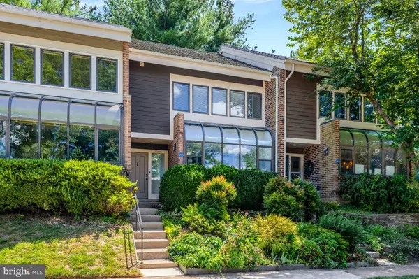 11009 THRUSH RIDGE RD, Reston, VA 20191