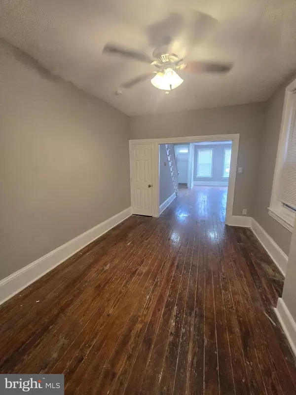 Camden, NJ 08103,340 CHESTNUT ST