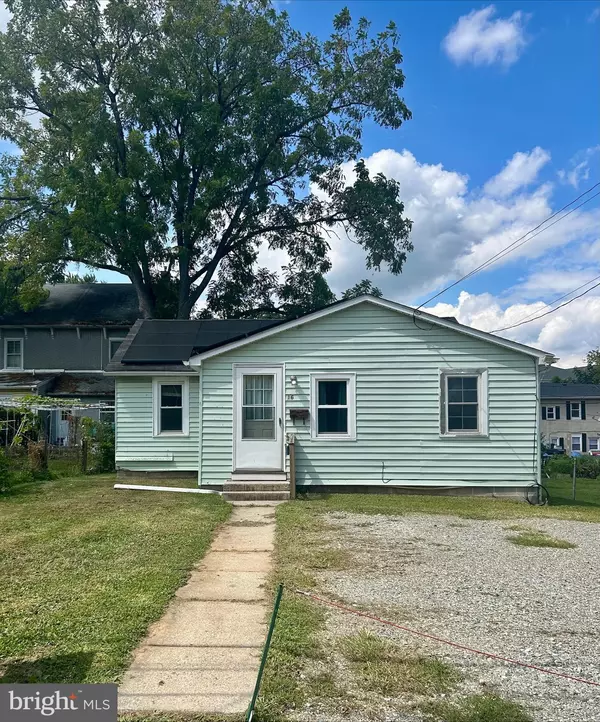 16 MYRTLE ST, Oxford, PA 19363