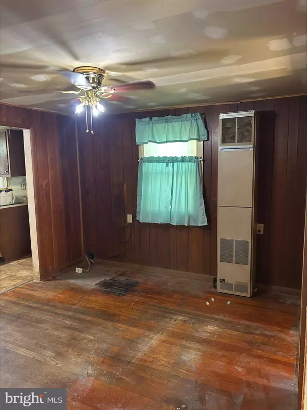 Oxford, PA 19363,16 MYRTLE ST