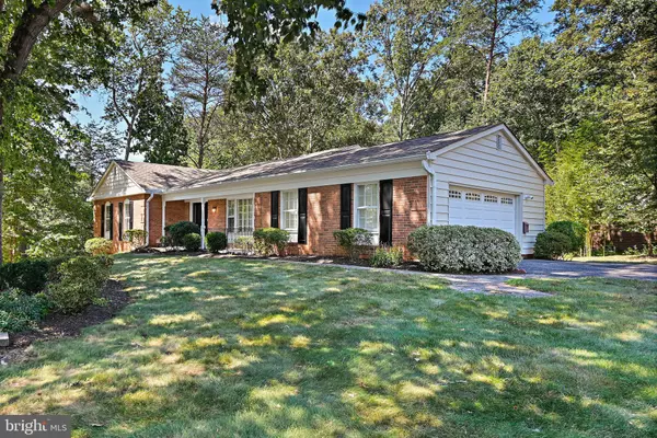 Vienna, VA 22182,10200 TAMARACK DR