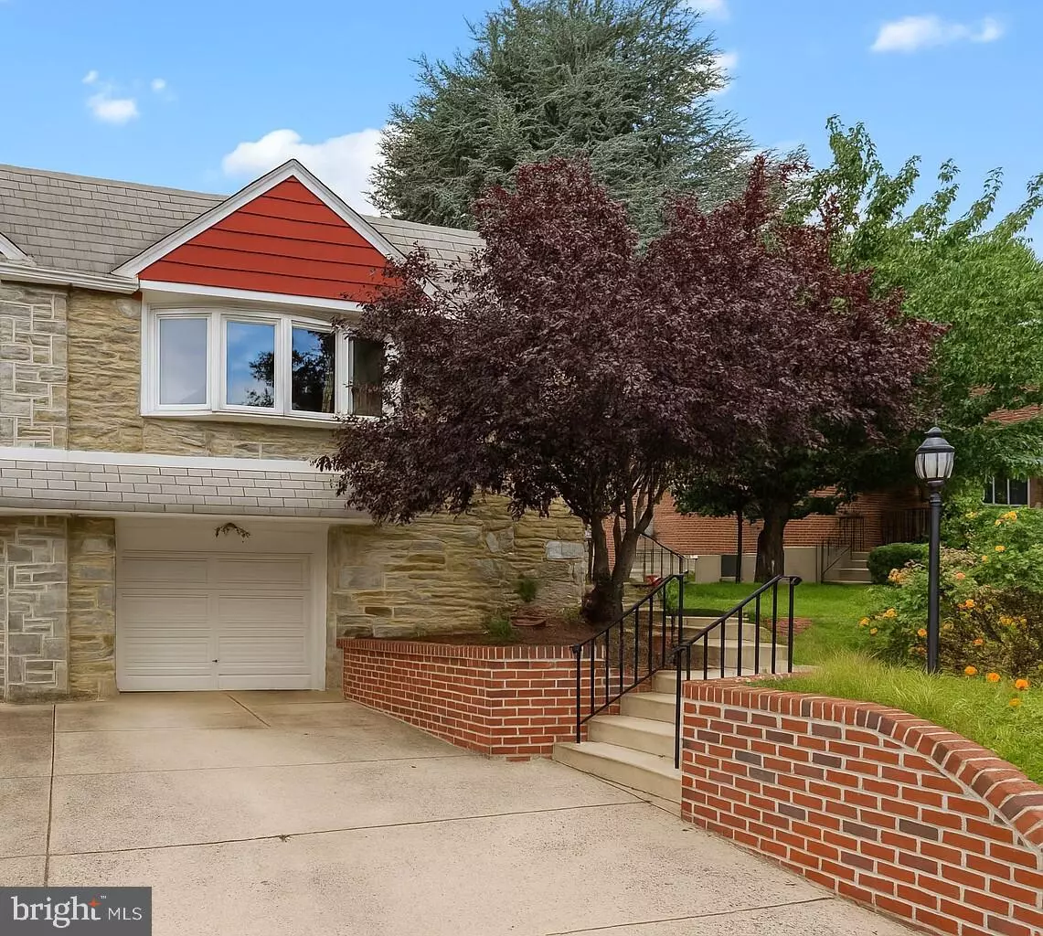 Philadelphia, PA 19115,9990 SANDY RD