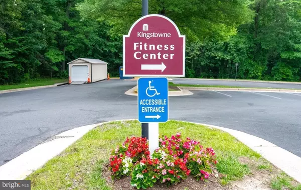 Alexandria, VA 22315,7428 HEATHERFIELD LN