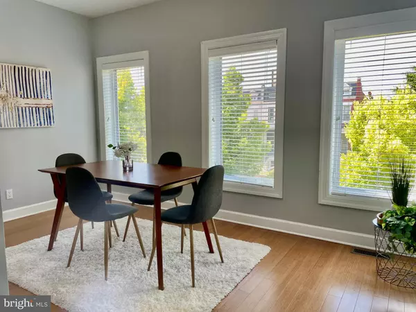 927 12TH ST NE, Washington, DC 20002