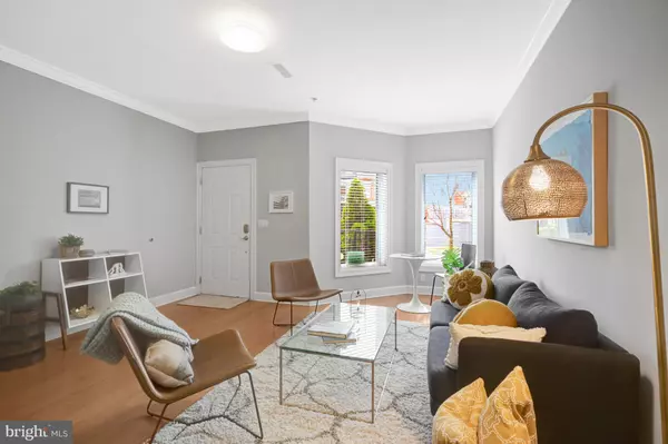 Washington, DC 20002,927 12TH ST NE