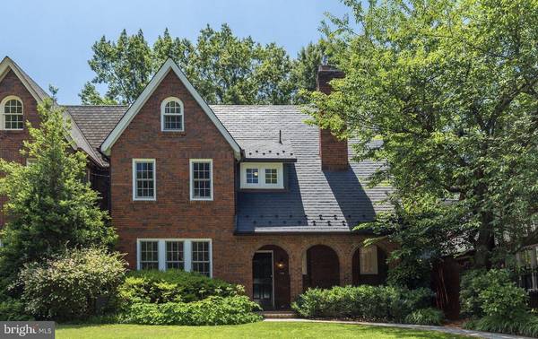 3504 RODMAN ST NW, Washington, DC 20008