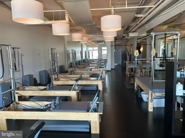 Collingswood, NJ 08108,606 HADDON AVE