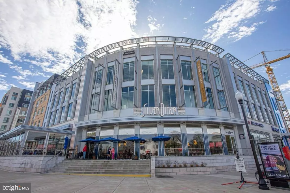 Alexandria, VA 22302,4520 KING ST #709