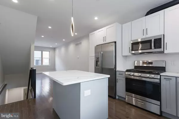 Philadelphia, PA 19146,2722 LATONA ST