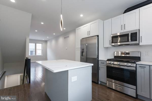 Philadelphia, PA 19146,2722 LATONA ST