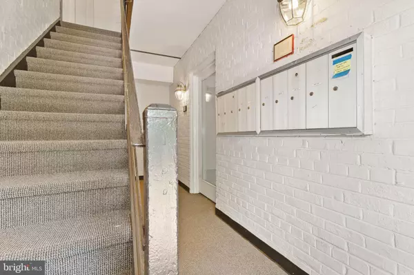 Washington, DC 20009,2001-2005 ALLEN PL NW #301