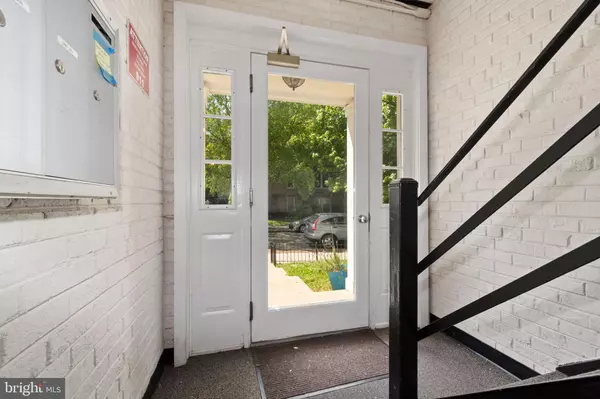 Washington, DC 20009,2001-2005 ALLEN PL NW #301