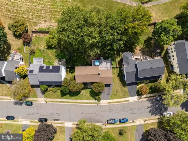 Leesburg, VA 20175,912 CHANCELLOR ST SW