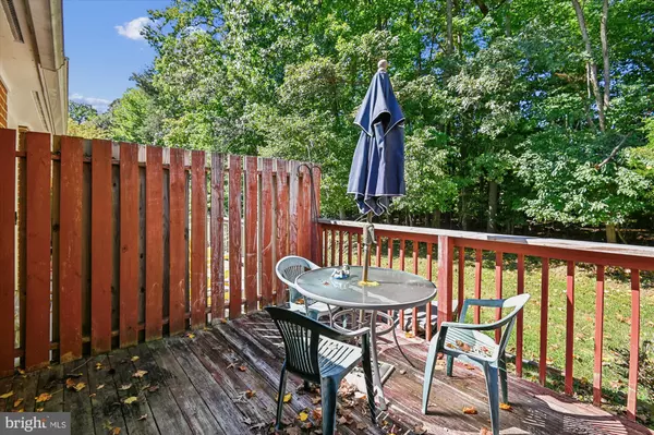 Annapolis, MD 21401,904 YARDARM LN