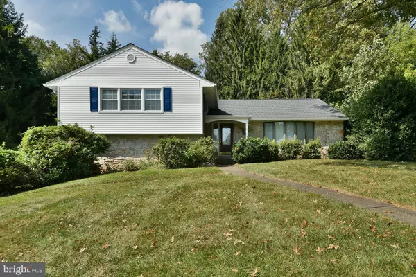 1930 VALLEY RD, Jenkintown, PA 19046