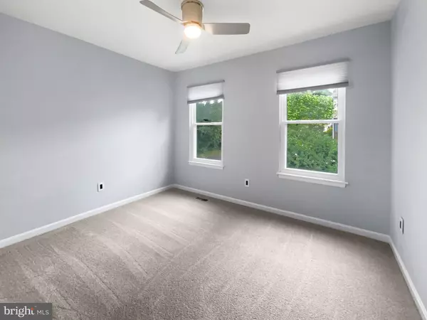 Burke, VA 22015,9505 SCORPIO LN