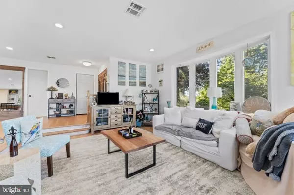 Clinton, NJ 08809,1 ROSSI DR