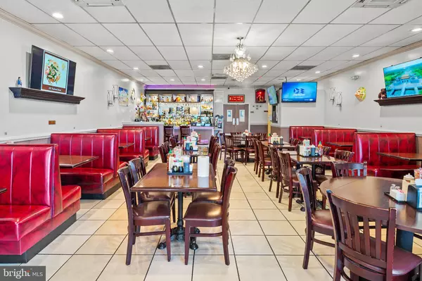 2 MAYO RD #10, Edgewater, MD 21037