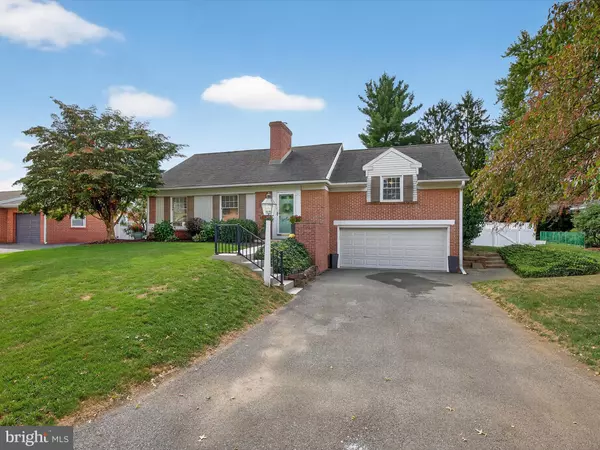 Manheim, PA 17545,31 SUNSET AVE