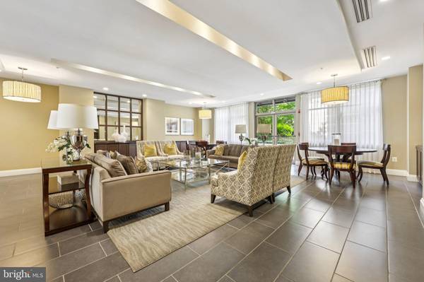 Reston, VA 20190,12000 MARKET ST #204