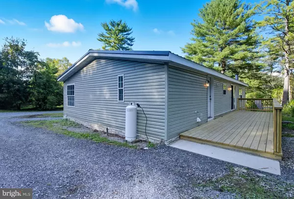 Karthaus, PA 16845,814 MARKET ST