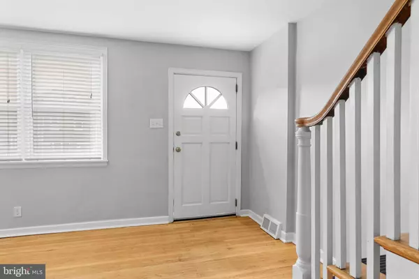 Philadelphia, PA 19128,155 OSBORN ST