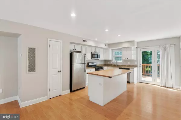 Philadelphia, PA 19129,3334 WIEHLE ST