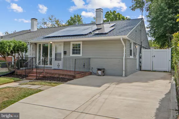 1909 PALMER PARK RD,  Landover,  MD 20785