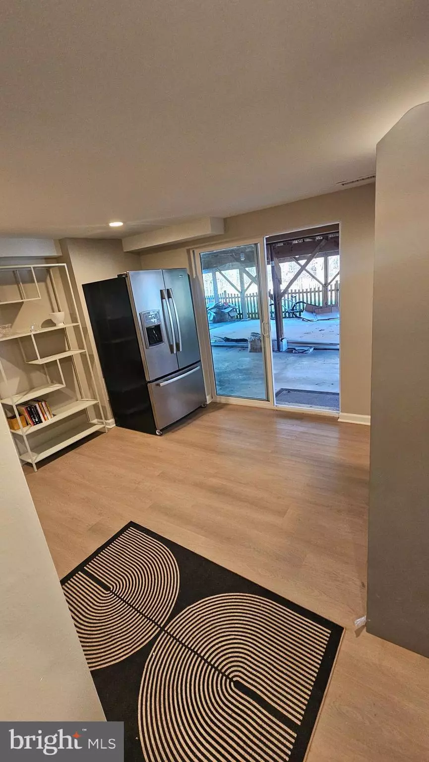 Alexandria, VA 22315,7611 KINGSBURY RD