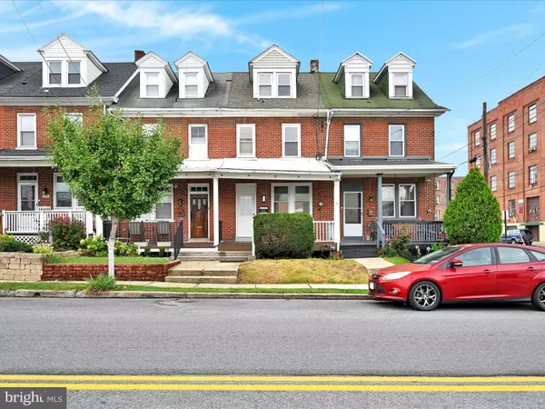 932 N PLUM ST, Lancaster, PA 17602