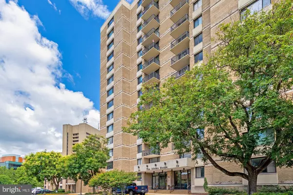 118 MONROE ST #306, Rockville, MD 20850