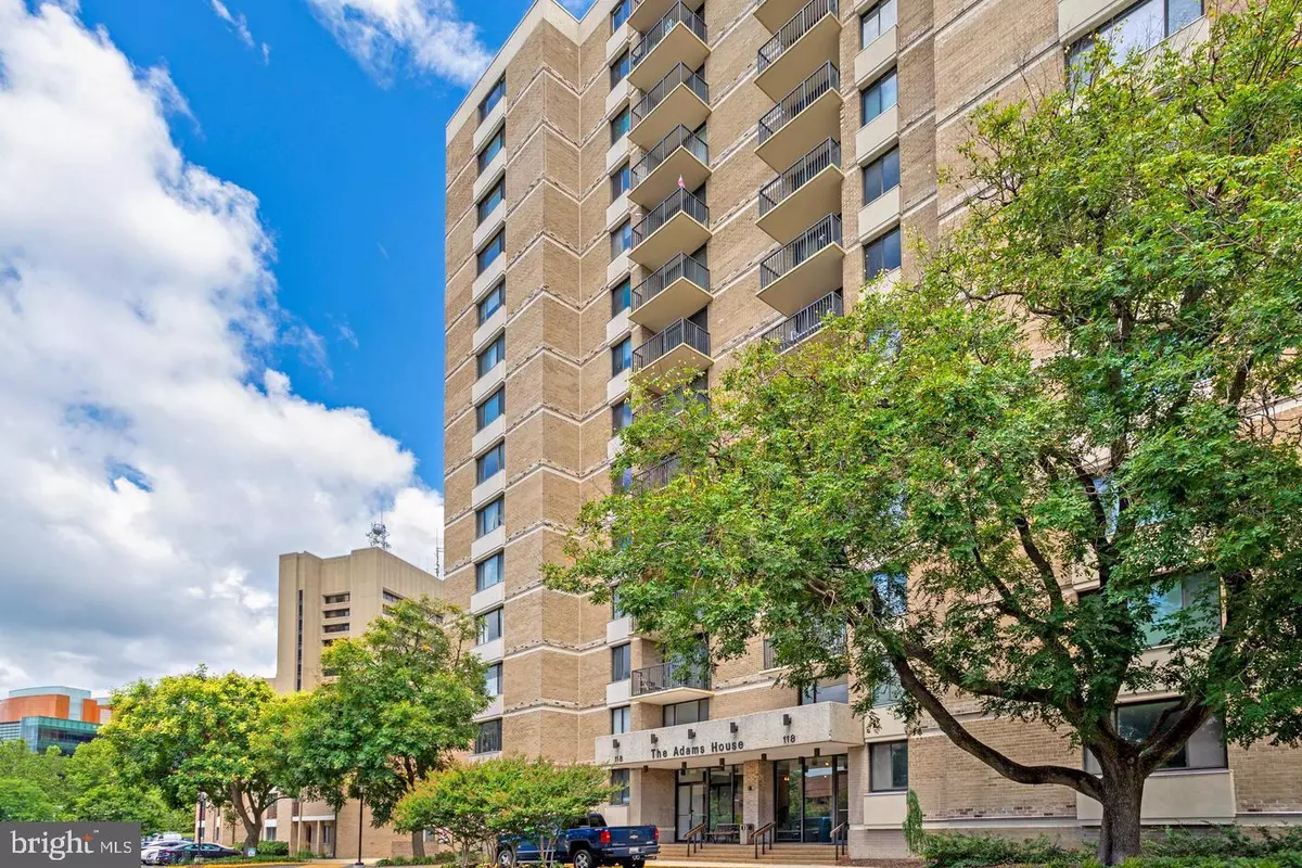 Rockville, MD 20850,118 MONROE ST #306