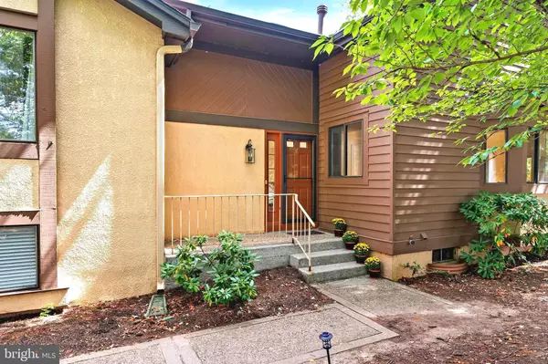 Princeton, NJ 08540,263 SAYRE DR