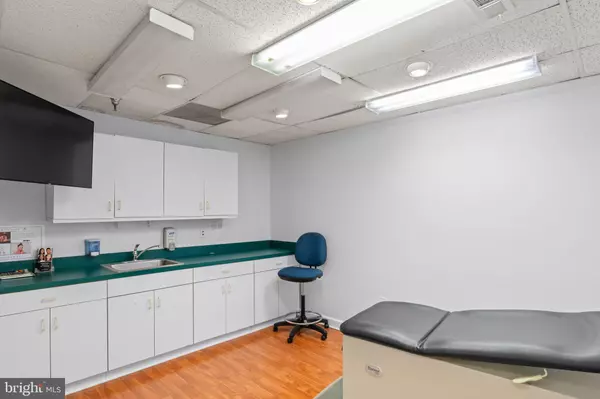 Springfield, VA 22151,5514 ALMA LN #200