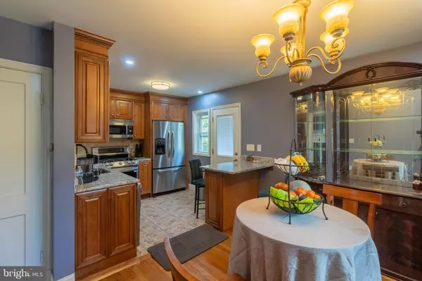 Silver Spring, MD 20901,706 FOREST GLEN RD