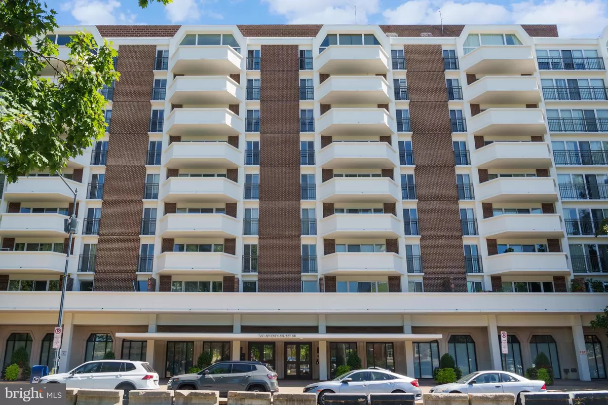 Washington, DC 20024,700 7TH ST SW #119