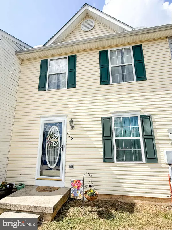 Littlestown, PA 17340,135 APPLE GROVE LN