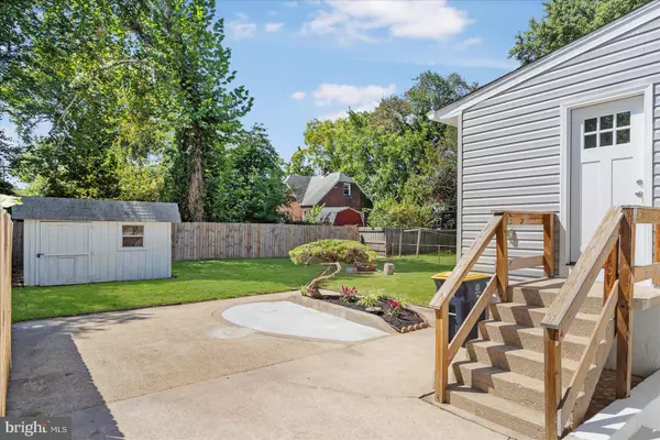 Riverdale, MD 20737,5009 RAVENSWOOD RD