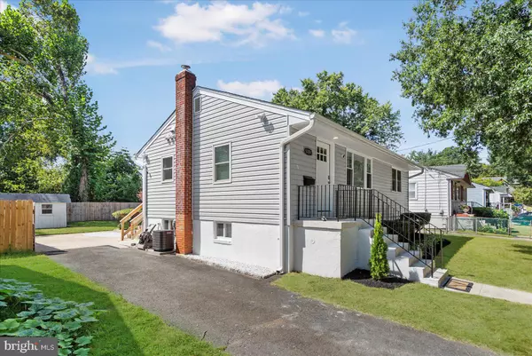 Riverdale, MD 20737,5009 RAVENSWOOD RD