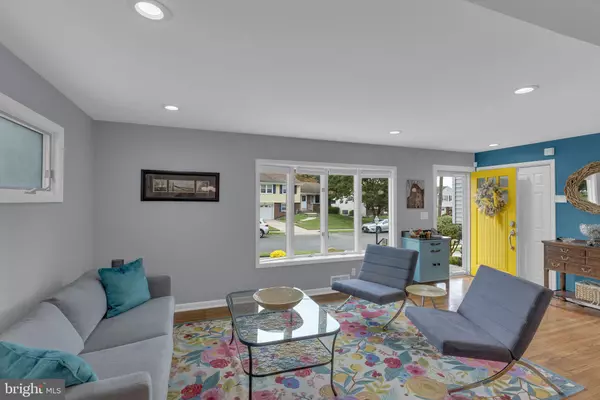 Hamilton, NJ 08620,8 DAILEY DR