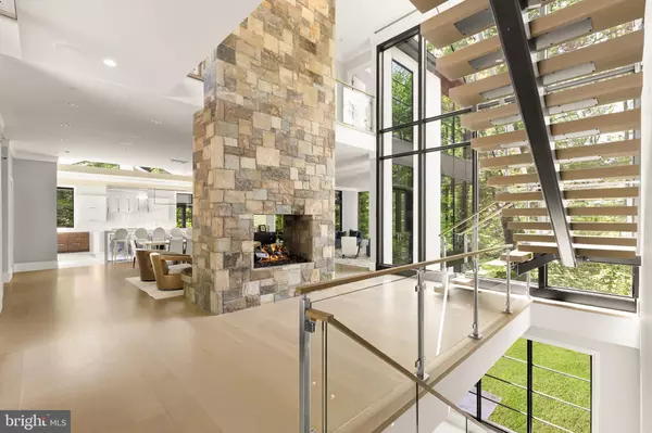 Bethesda, MD 20816,3 BAY TREE LN