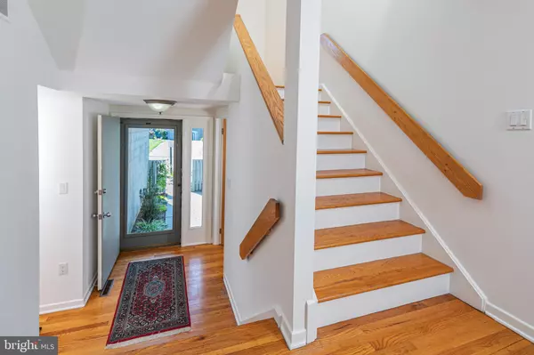 Princeton, NJ 08540,26 OLD ORCHARD LN