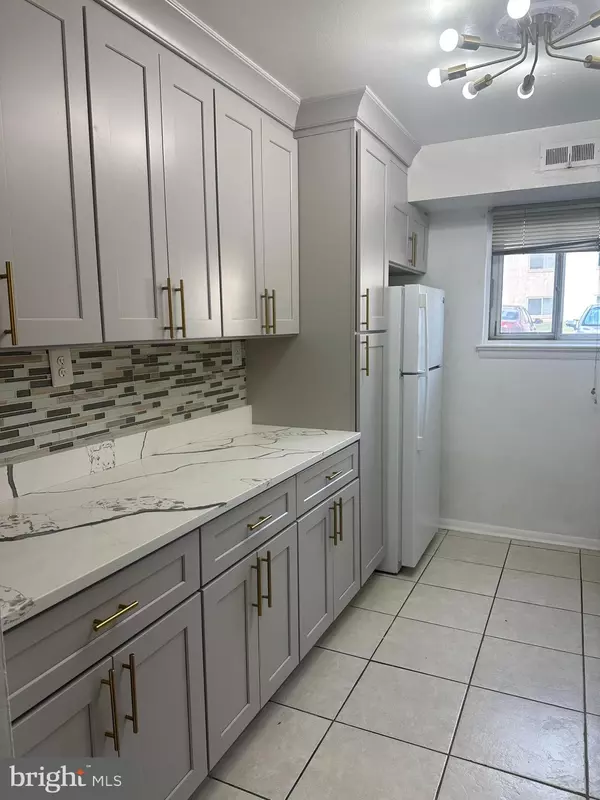 Beltsville, MD 20705,11342 CHERRY HILL RD #2-E101