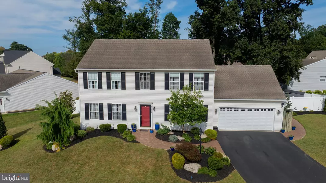 7667 SENECA RIDGE DR, York, PA 17403