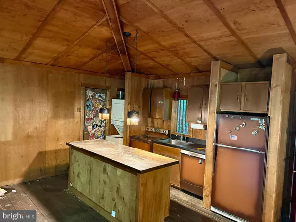 Mclean, VA 22102,1003 GELSTON CIR