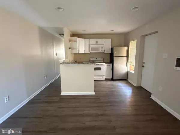 Marcus Hook, PA 19061,15 W 10TH ST #B