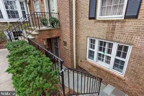 Bethesda, MD 20816,4809 SANGAMORE RD #6