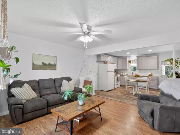 Manheim, PA 17545,351 N COLEBROOK RD