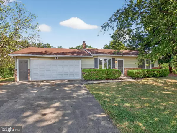 351 N COLEBROOK RD, Manheim, PA 17545